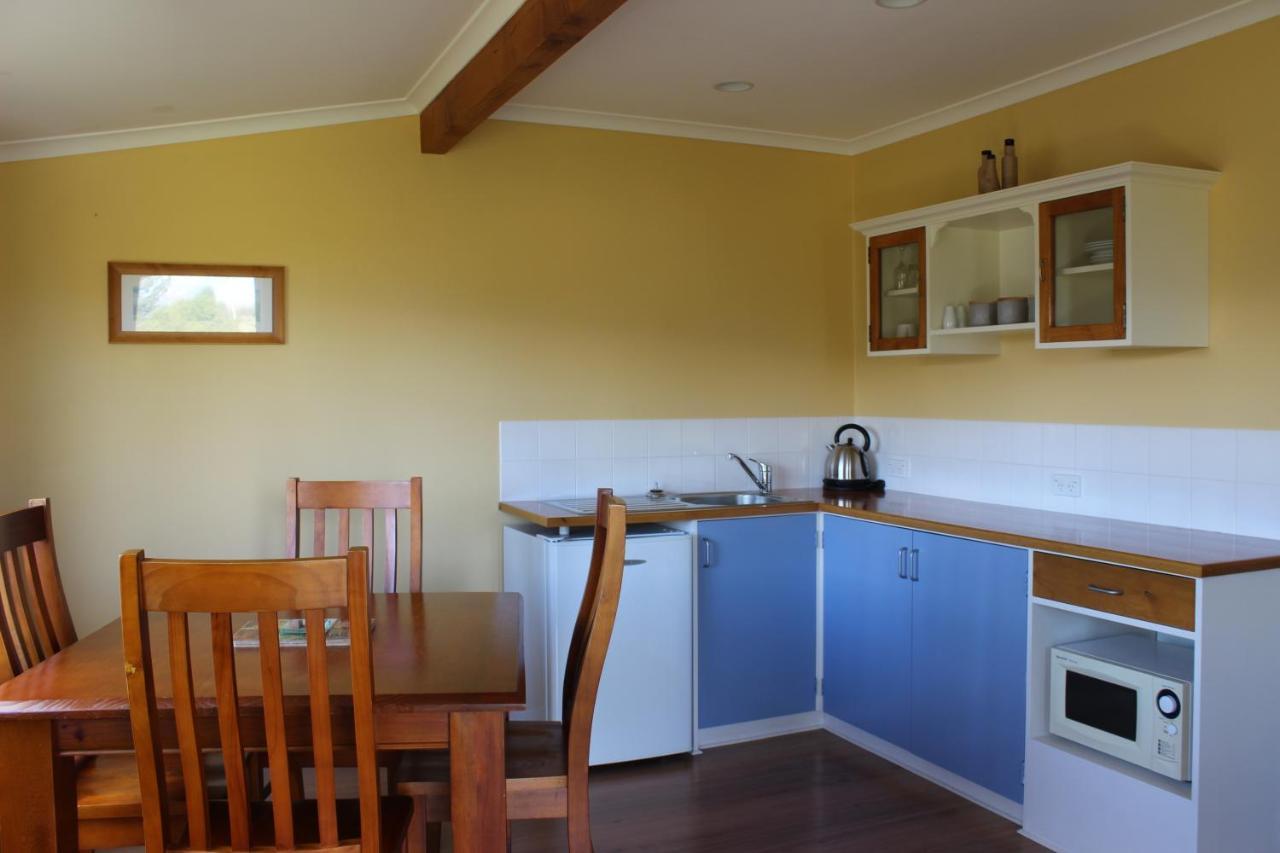 Blue Thistle Cottages Te Anau Buitenkant foto