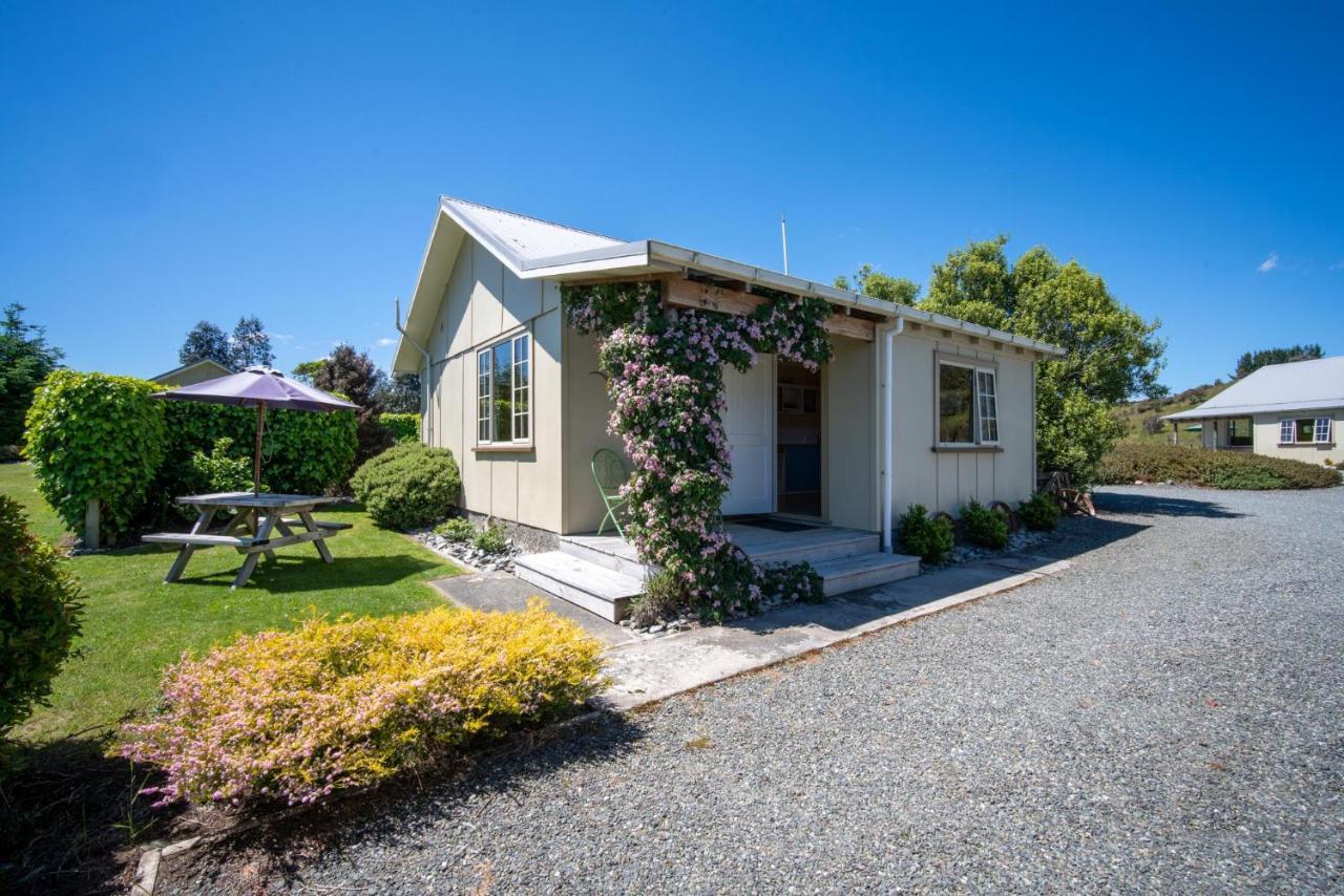 Blue Thistle Cottages Te Anau Buitenkant foto