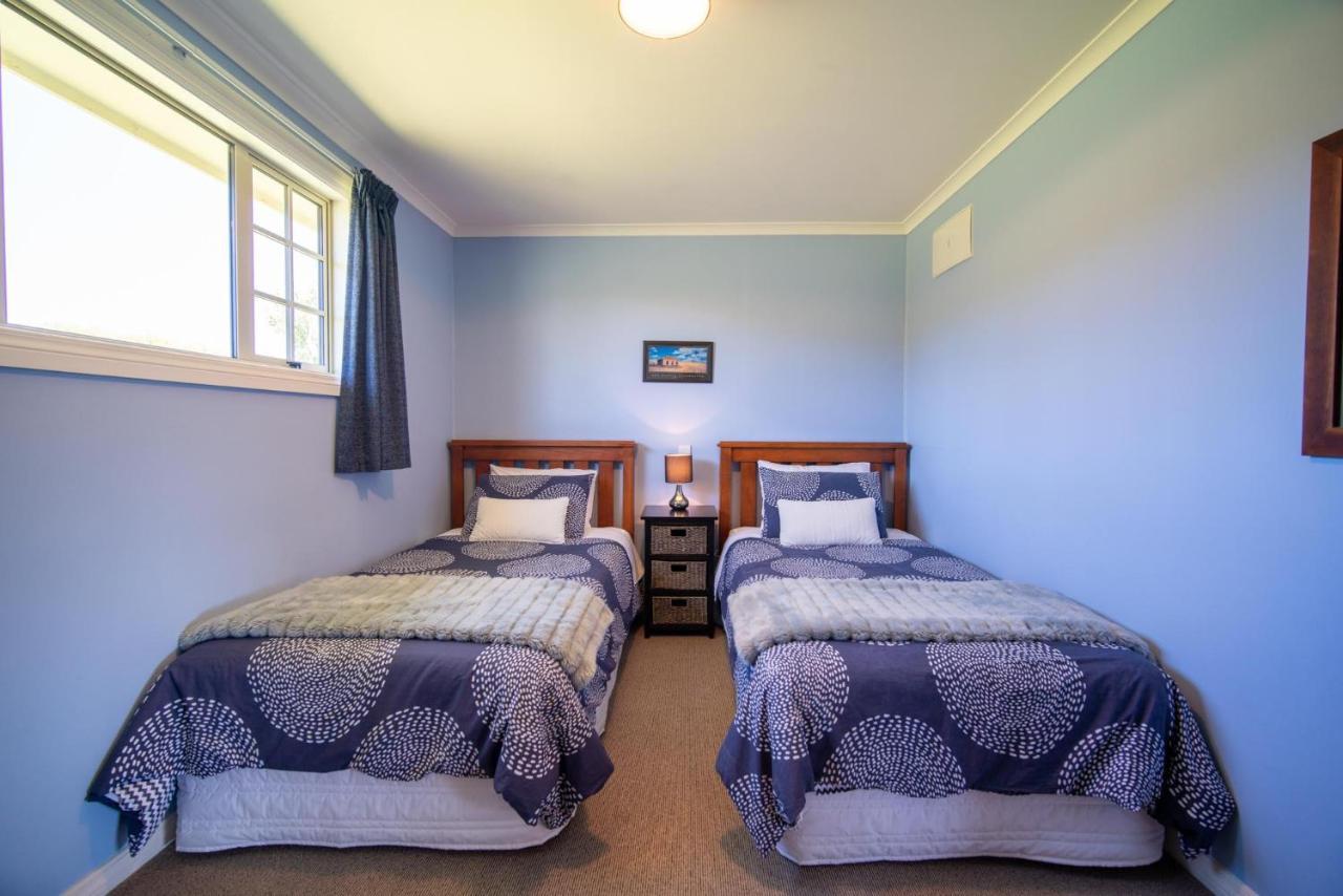 Blue Thistle Cottages Te Anau Buitenkant foto